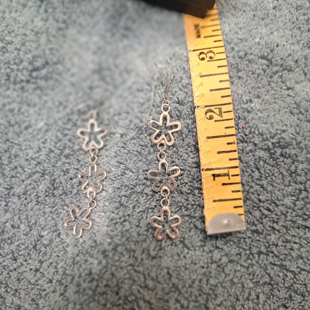 Chic 925 Silver Floral Drop Earrings